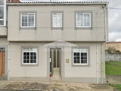 Casa en venta en Melide, Calle Circunvalacion Da Feira, con 6 dormitorios, 2 baños y terreno