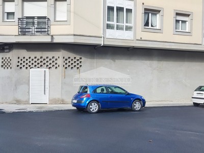 Local-bajo comercial en venta en Monterroso