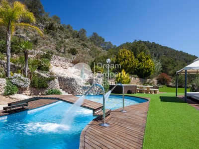 Casa en alquiler vacacional en Sant Josep De Sa Talaia, Sa Carroca, con 10 dormitorios, 10 baños, aseo y terreno