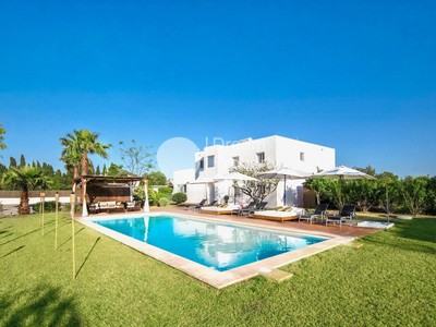 Casa con licencia turistica en venta en Santa Eularia Des Riu, Jesus, con 8 dormitorios, 5 baños, 2 plazas de garaje, 60 terrazas y terreno