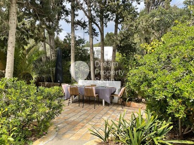 Casa en alquiler en Santa Eularia Des Riu, Ssanta Eularia, con 5 dormitorios, 3 baños, 200 terrazas y terreno