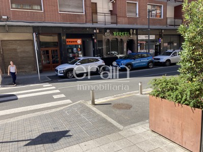 Bar en alquiler en Amorebieta, Centrico