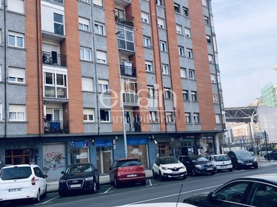 Piso en venta en Galdakao, con 2 dormitorios y baño