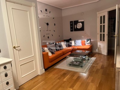 Piso en alquiler en Getxo, Las Arenas, con 3 dormitorios y baño