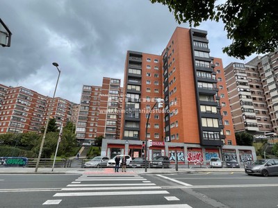 Piso en venta en Bilbao, Begoña, con 5 dormitorios, 2 baños y trastero