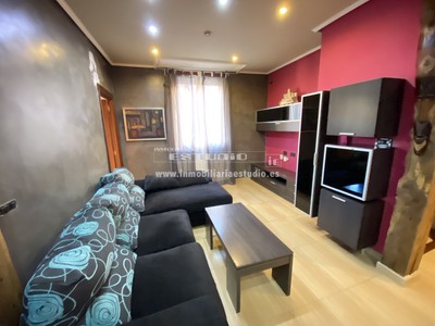 Piso en venta en Bilbao, Uribarri, con 2 dormitorios, 2 baños, balcón y terraza