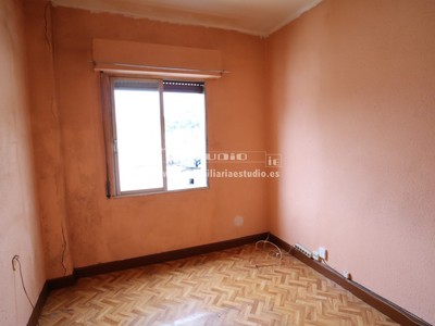 Piso en venta en Bilbao, Castaños, con 2 dormitorios y baño