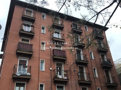 Piso en venta en Bilbao, Matiko, con 2 dormitorios y baño