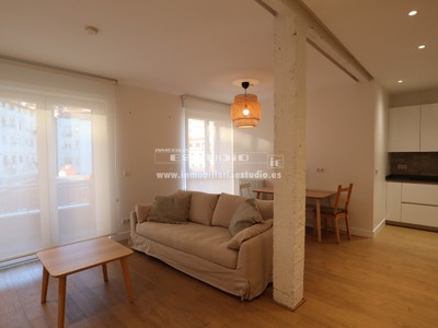 Piso en alquiler en Bilbao, Castaños, con 1 dormitorio, baño y terraza