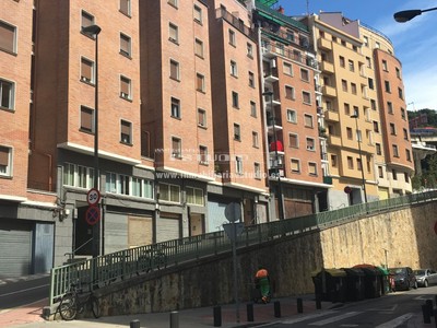 Piso en venta en Bilbao, Castaños, con 2 dormitorios y baño