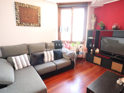 Piso en venta en Bilbao, Matiko, con 2 dormitorios y baño