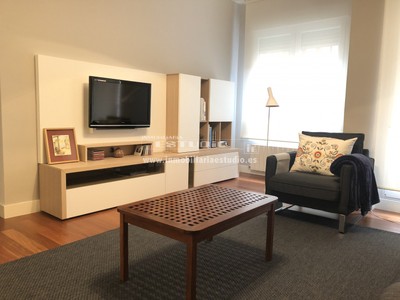 Piso en venta en Bilbao, Santutxu, con 2 dormitorios, baño y 2 terrazas