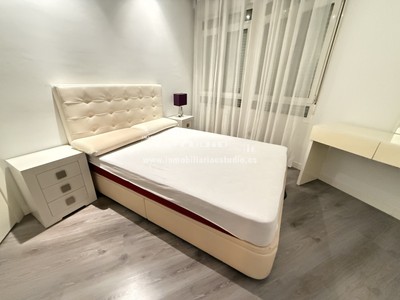 Piso en alquiler en Bilbao, con 1 dormitorio, baño y terraza