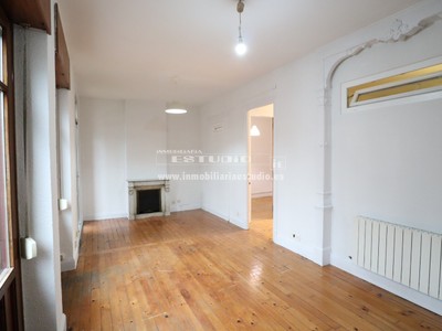 Piso en venta en Bilbao, Paseo Campo Volantin, con 5 dormitorios, 2 baños, 2 balcones y terraza