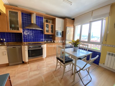 Piso en alquiler en Bilbao, con 2 dormitorios, baño y terraza