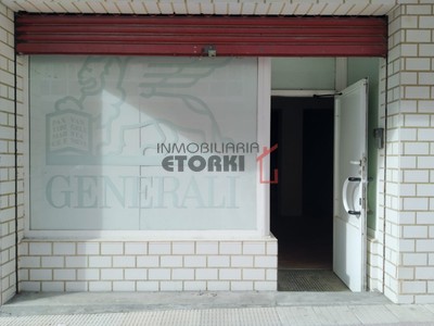 Lonja en venta en Derio, con baño