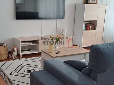 Piso en venta en Leioa, Pinueta, con 2 dormitorios, baño, trastero y balcón