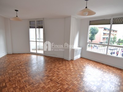 Piso en alquiler en Algorta, Centro, con 2 dormitorios, baño y 2 terrazas