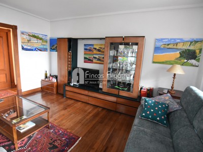 Piso en venta en Algorta, Sarrikobaso, con 3 dormitorios, baño, aseo, trastero y 2 terrazas