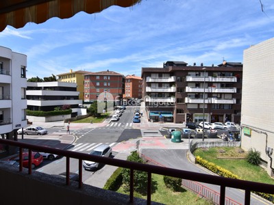 Piso en venta en Algorta, Telletxe, con 3 dormitorios, 2 baños, plaza de garaje, trastero y 2 terrazas