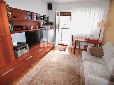 Piso en venta en Algorta, Villamonte, con 4 dormitorios, baño, aseo, 2 plazas de garaje y terraza