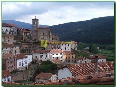 Vivienda o chalet en venta en Villoslada De Cameros, con 6 dormitorios, 3 baños y balcón