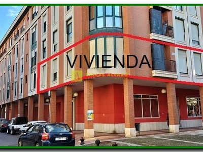 Piso en venta en Najera, con 4 dormitorios, trastero y balcón