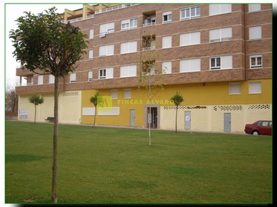 Local en planta baja en venta en Najera