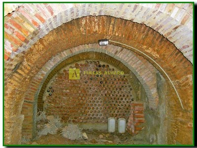 Local en planta baja en venta en Navarrete, con baño