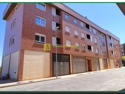Piso en venta en Najera, con 3 dormitorios, 2 baños, 2 plazas de garaje, trastero y balcón