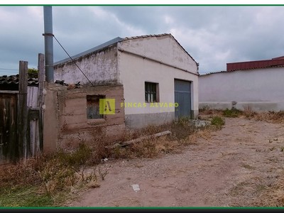 Pabellón en venta en Huércanos