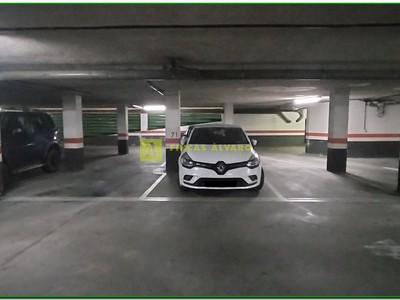 Buena plaza de garaje