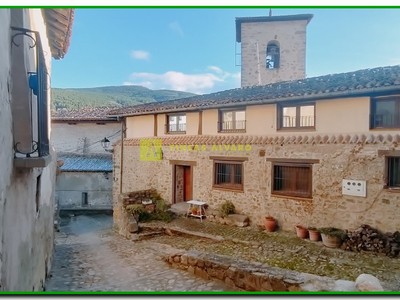 Vivienda o chalet en venta en Villoslada De Cameros, con 6 dormitorios y 6 baños