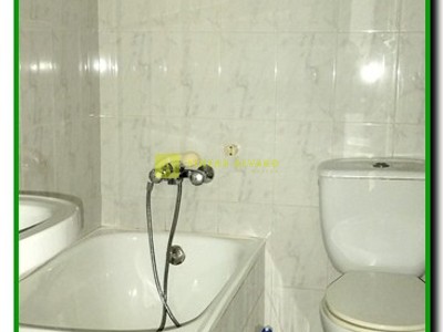 Baño completo en primera planta