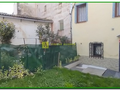 Jardín particular en la Calle Mayor