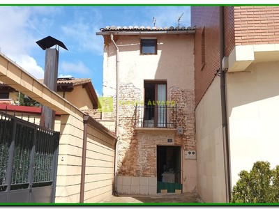 Entrada desde Calle Plazuela