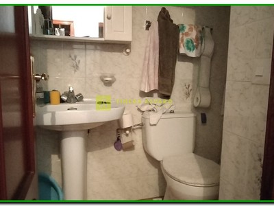 Baño completo en primera planta