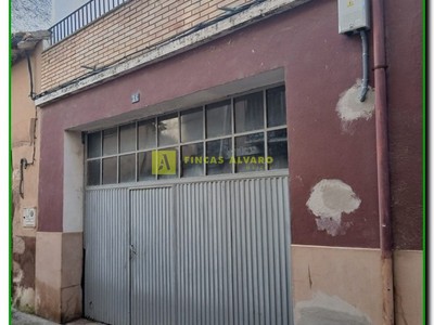 Vivienda o chalet en venta en Najera, con 3 dormitorios y 2 baños