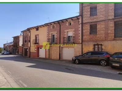 Casa rural en venta en Santa Coloma, con 5 dormitorios, 3 baños y plaza de garaje
