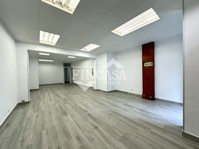 Locales en alquiler en Laredo, con baño