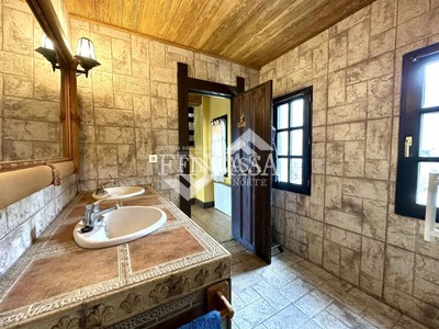 Casa en alquiler en Meruelo, con 3 dormitorios, 3 baños, plaza de garaje, trastero y terreno
