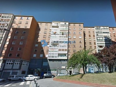 Lonja en venta en Bilbao, Basarrate, con baño