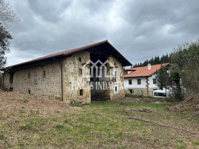 Caserio/casa en venta en Muxika, Landotz, con terreno