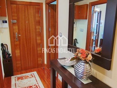 Piso en venta en Bilbao, San Ignacio, con 3 dormitorios y 2 baños