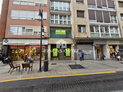 Local comercial en alquiler en Bilbao, Indautxu Campuzano, con baño