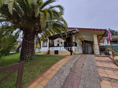 Chalet en venta en Guriezo, La Magdalena, con 3 dormitorios, 2 baños, plaza de garaje, trastero y terraza
