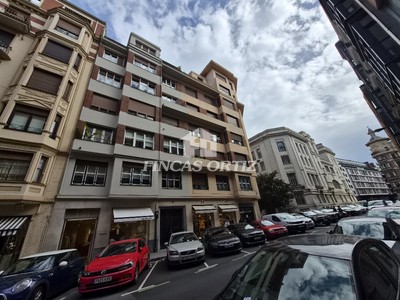 Apartamento en alquiler en Bilbao, con 1 dormitorio y baño