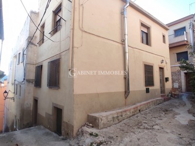 Casa en venta en Vimbodi, con 4 dormitorios y baño