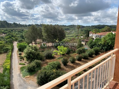 Piso en alquiler en Vallmoll, con 4 dormitorios, 2 baños y terraza