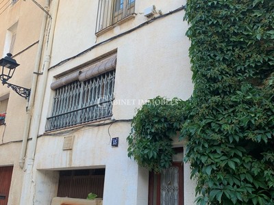 Casa en venta en Solivella, con 4 dormitorios, baño, plaza de garaje, terraza y terreno